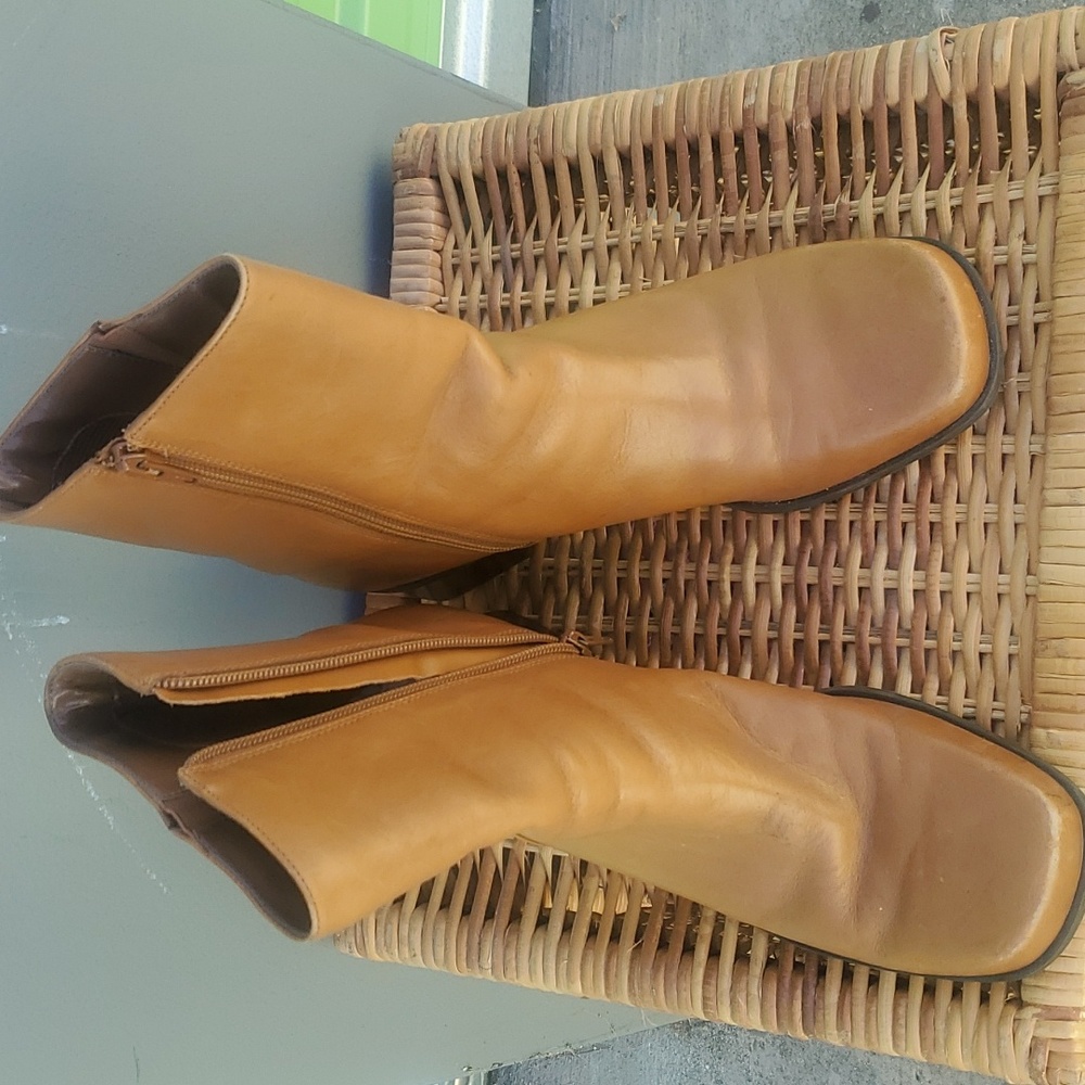 TAN Leather 8.5 Ankle Boots*